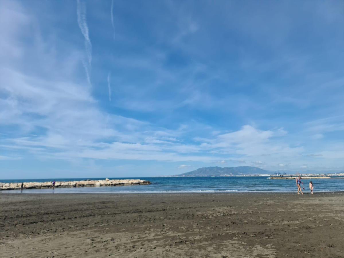 Apartamento Cerca De La Playa Lägenhet Málaga Exteriör bild